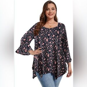 Southern stitch Women's Leopard Print Top